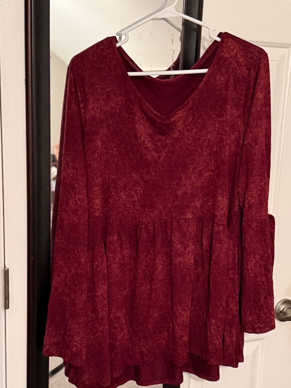 Women's Wine Red Peplum Long-Sleeve Flowy Shirt with Tie Sleeves 2X